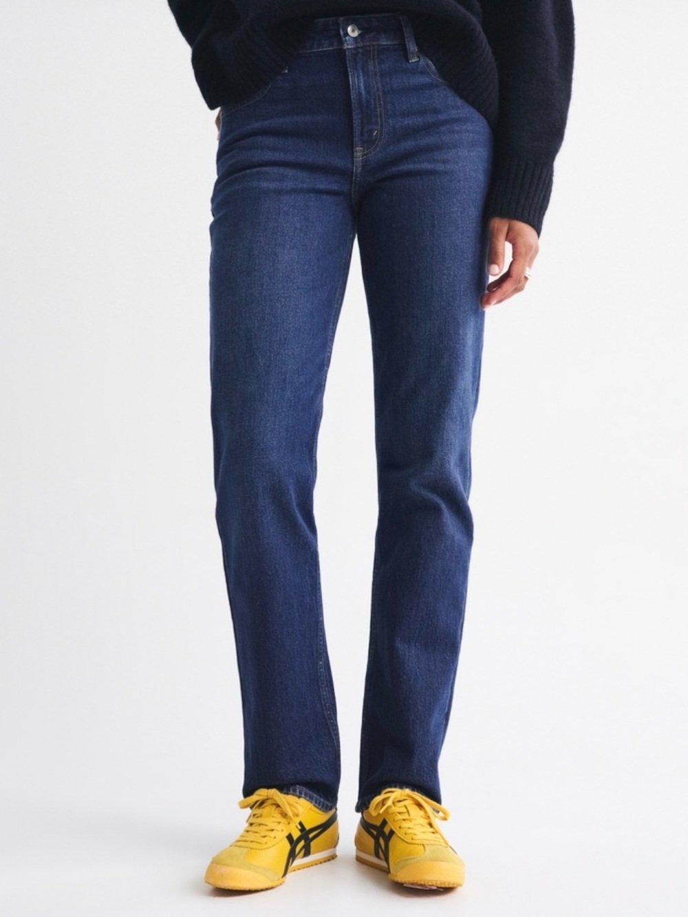 Abercrombie Mid Rise 90’s Straight Sz 33S